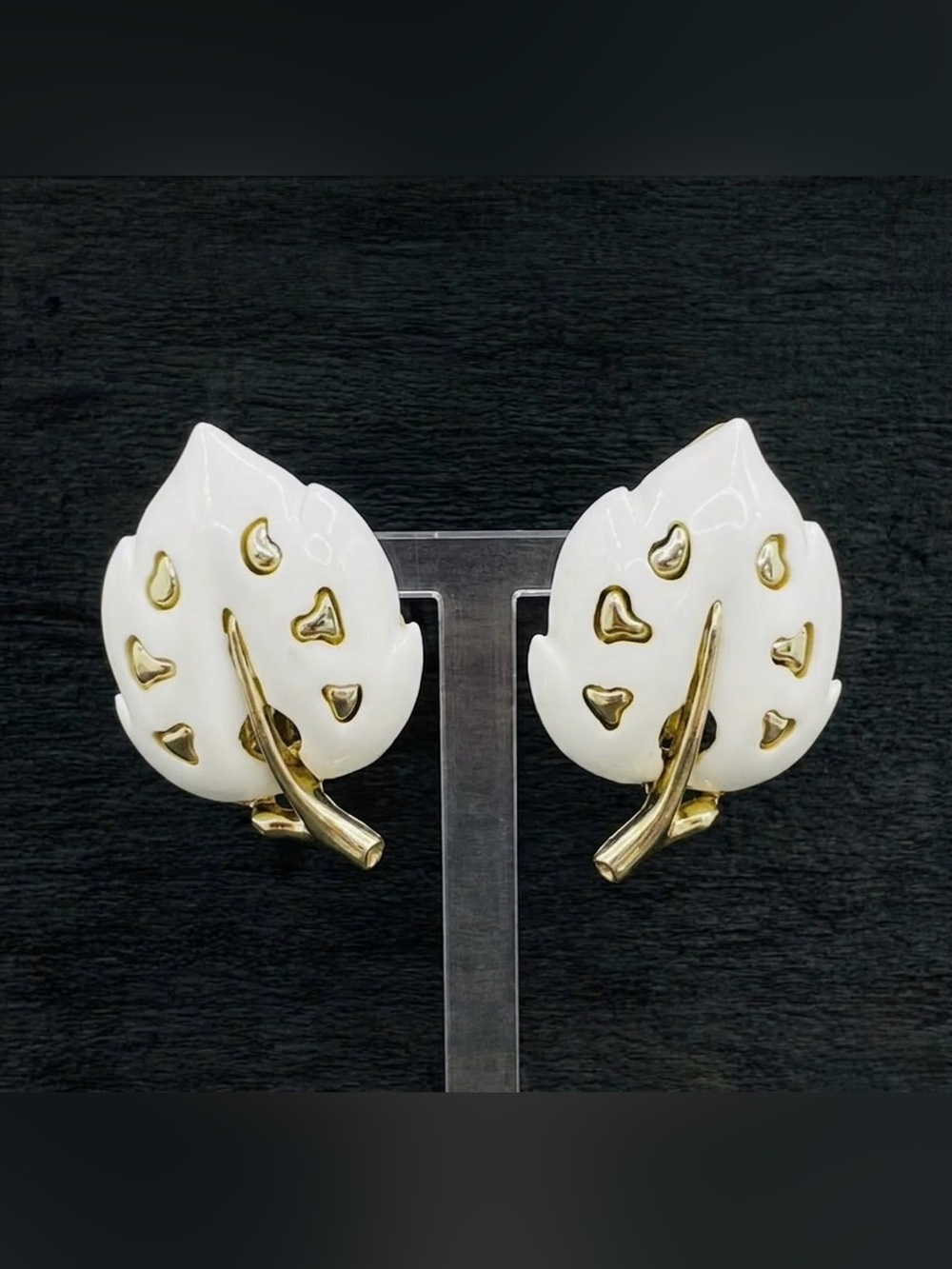 Vintage 60s MOD White Lucite Botanical Leaf Statement Gold Tone Clip On Earrings